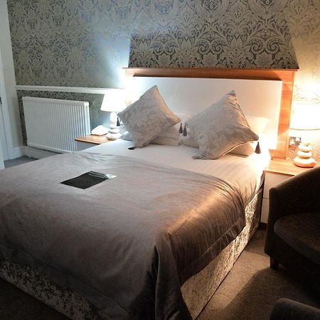 Lauriston & Lawton Court Hotel Llandudno Bagian luar foto