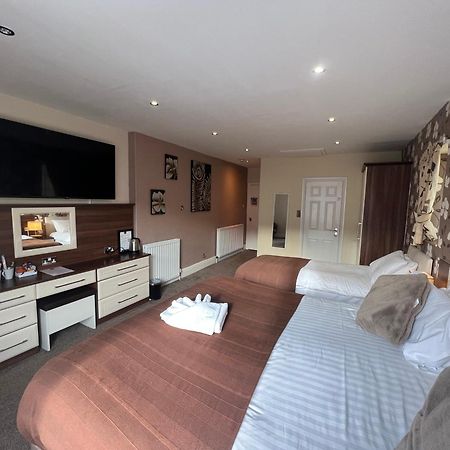 Lauriston & Lawton Court Hotel Llandudno Bagian luar foto