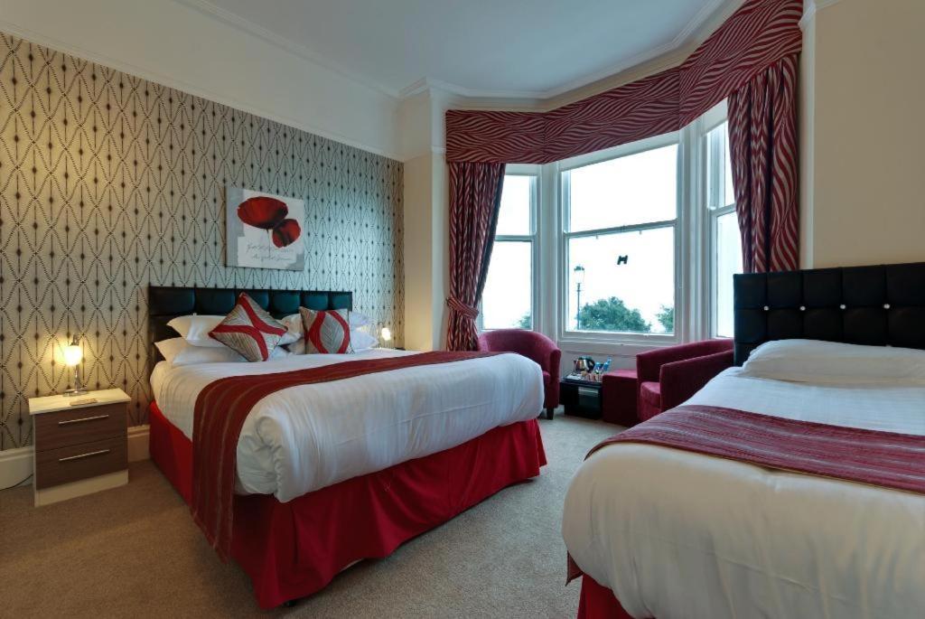 Lauriston & Lawton Court Hotel Llandudno Bagian luar foto
