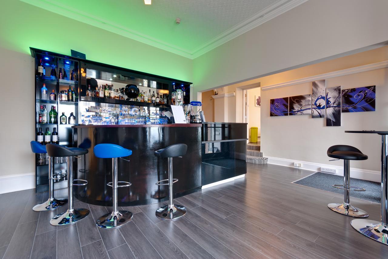 Lauriston & Lawton Court Hotel Llandudno Bagian luar foto