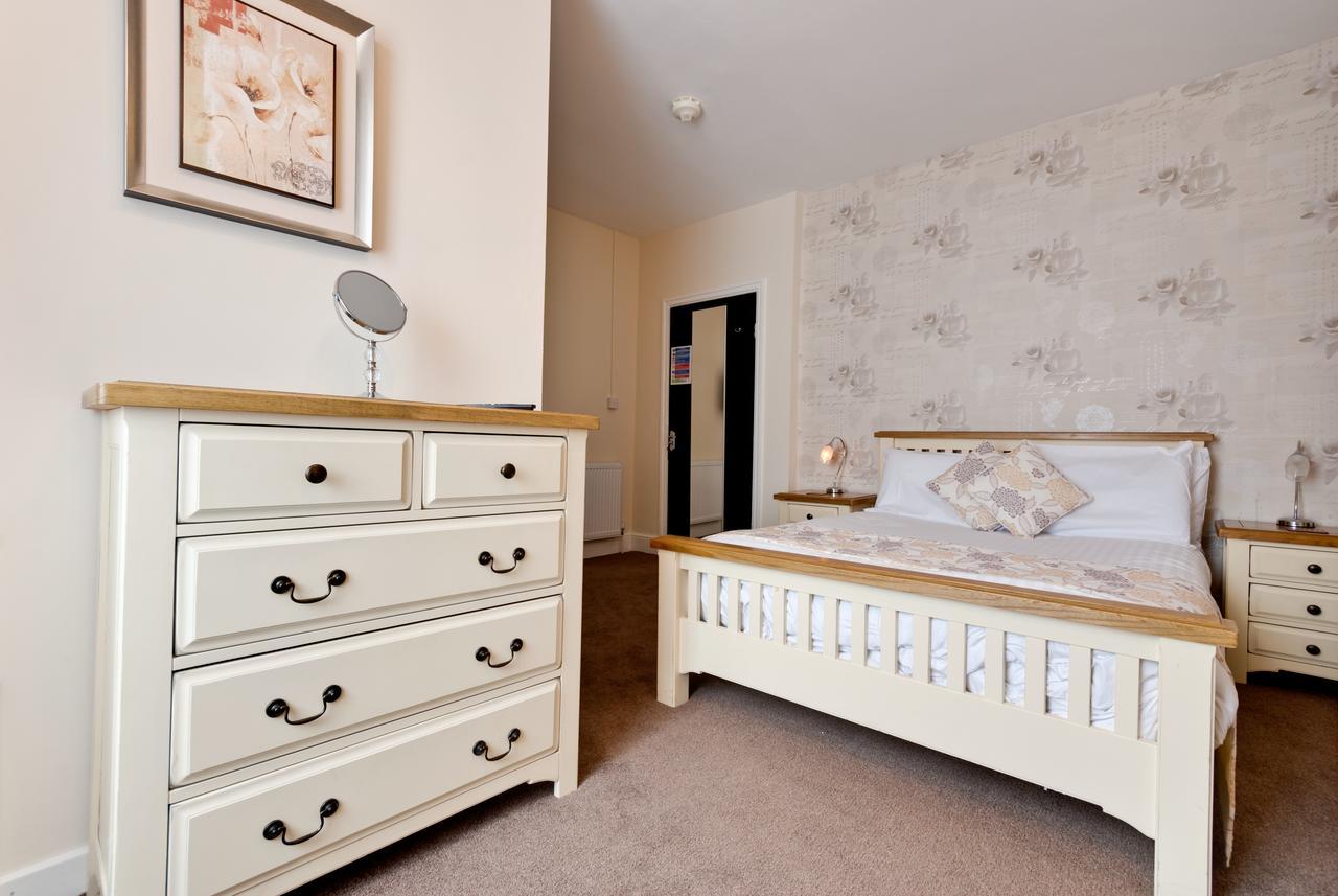 Lauriston & Lawton Court Hotel Llandudno Bagian luar foto