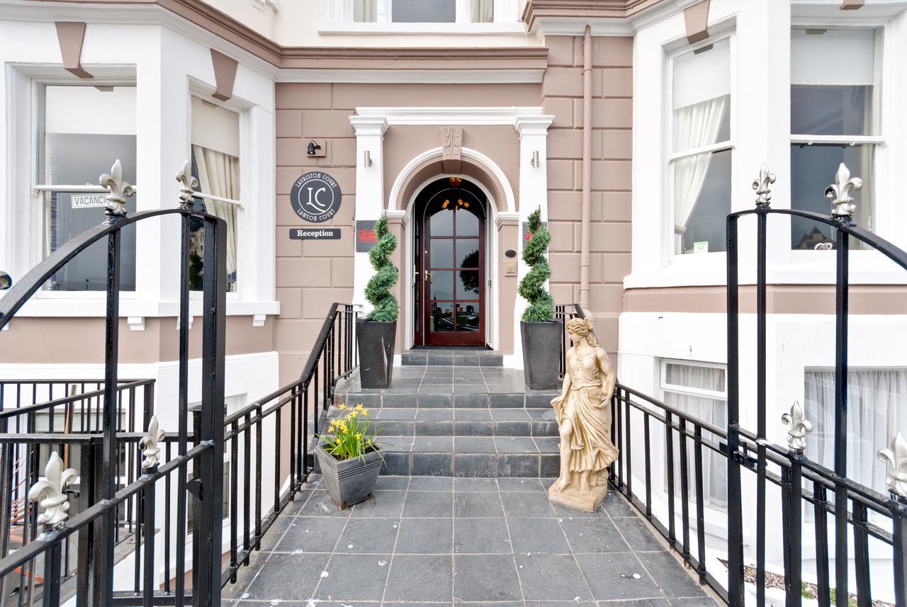 Lauriston & Lawton Court Hotel Llandudno Bagian luar foto