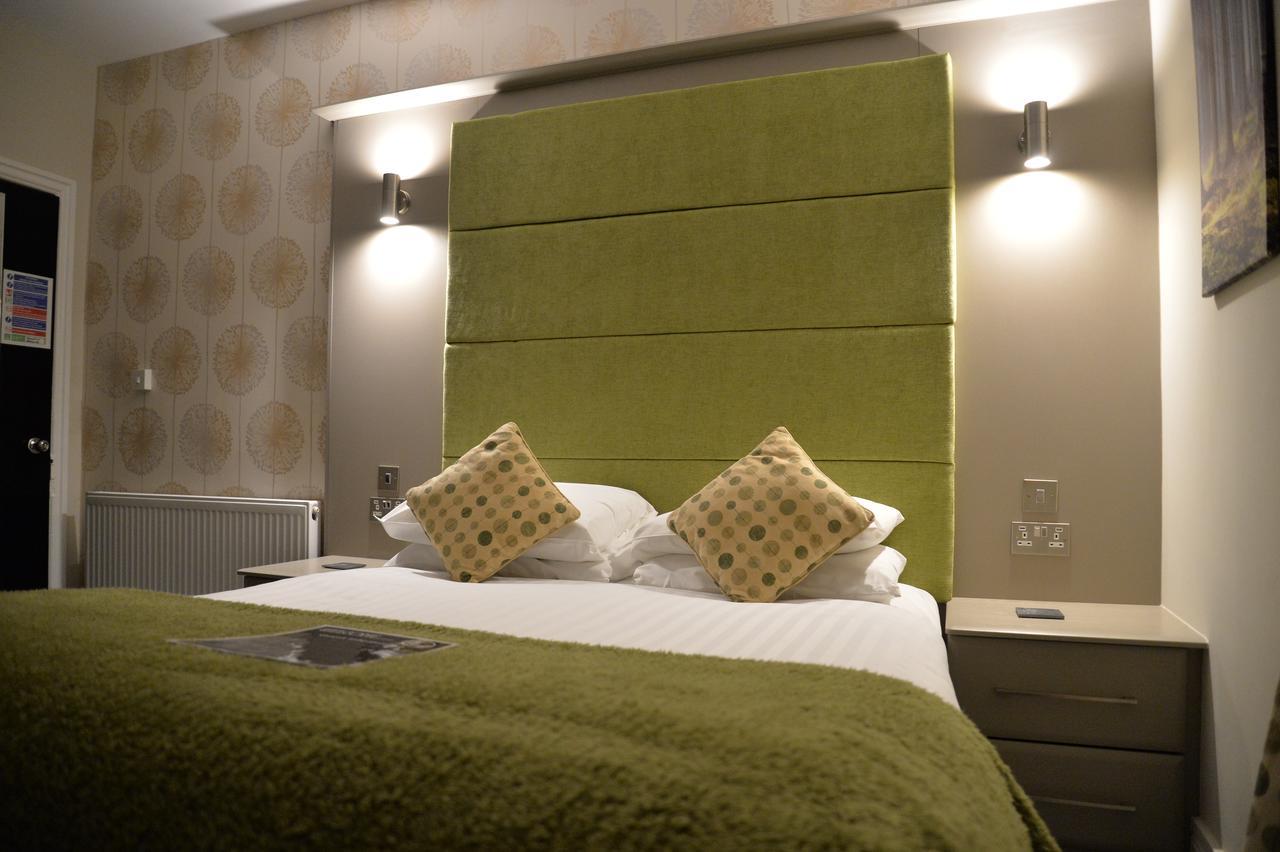 Lauriston & Lawton Court Hotel Llandudno Bagian luar foto