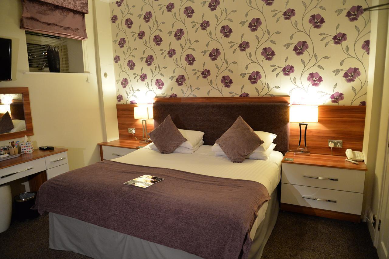 Lauriston & Lawton Court Hotel Llandudno Bagian luar foto