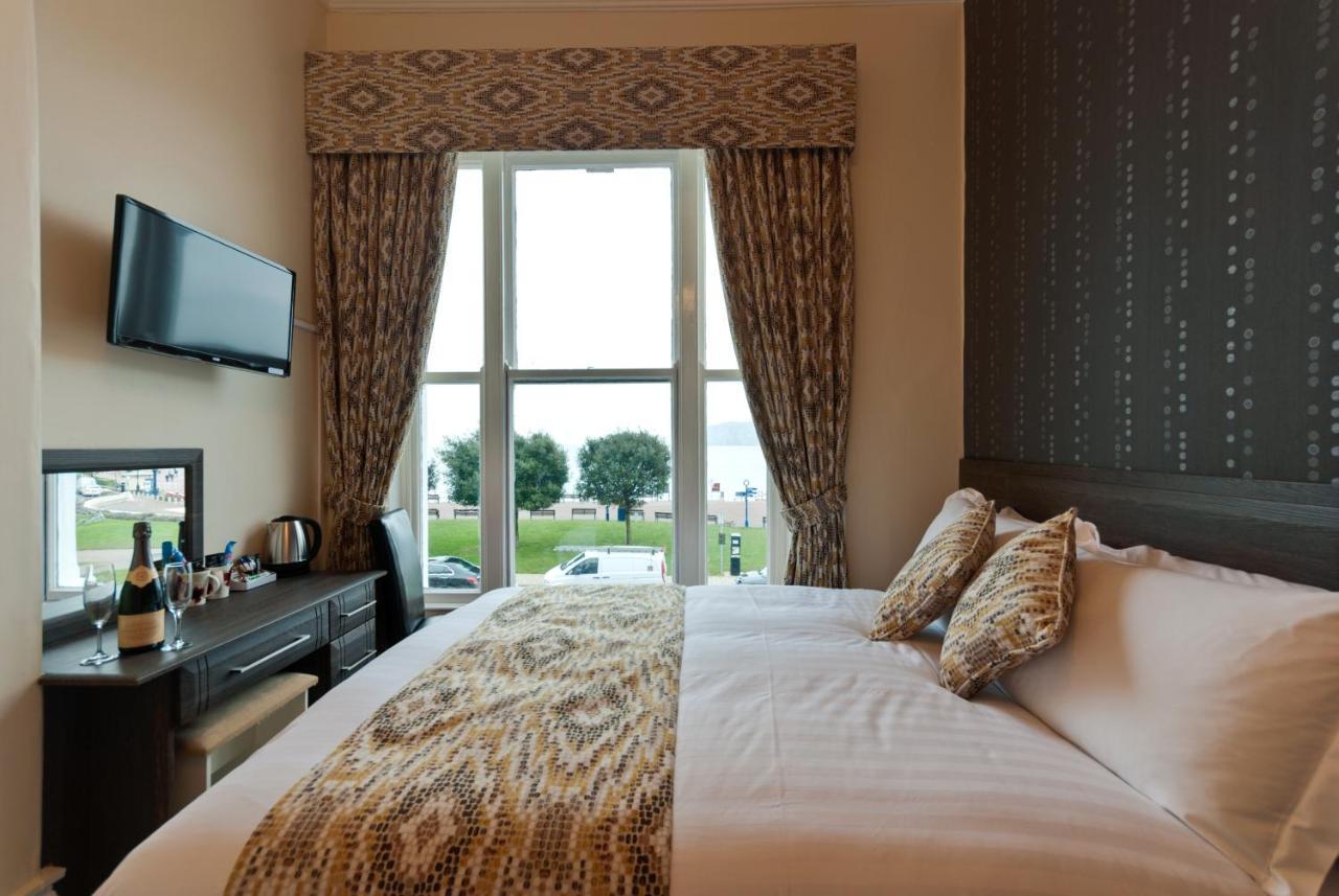 Lauriston & Lawton Court Hotel Llandudno Bagian luar foto