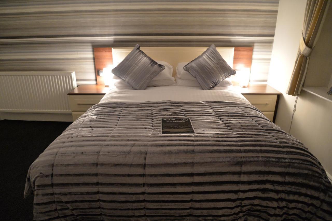 Lauriston & Lawton Court Hotel Llandudno Bagian luar foto