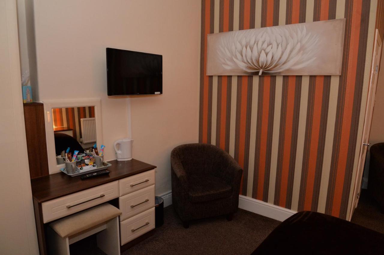 Lauriston & Lawton Court Hotel Llandudno Bagian luar foto