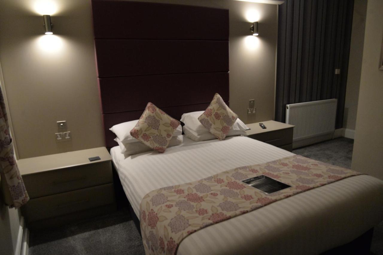 Lauriston & Lawton Court Hotel Llandudno Bagian luar foto